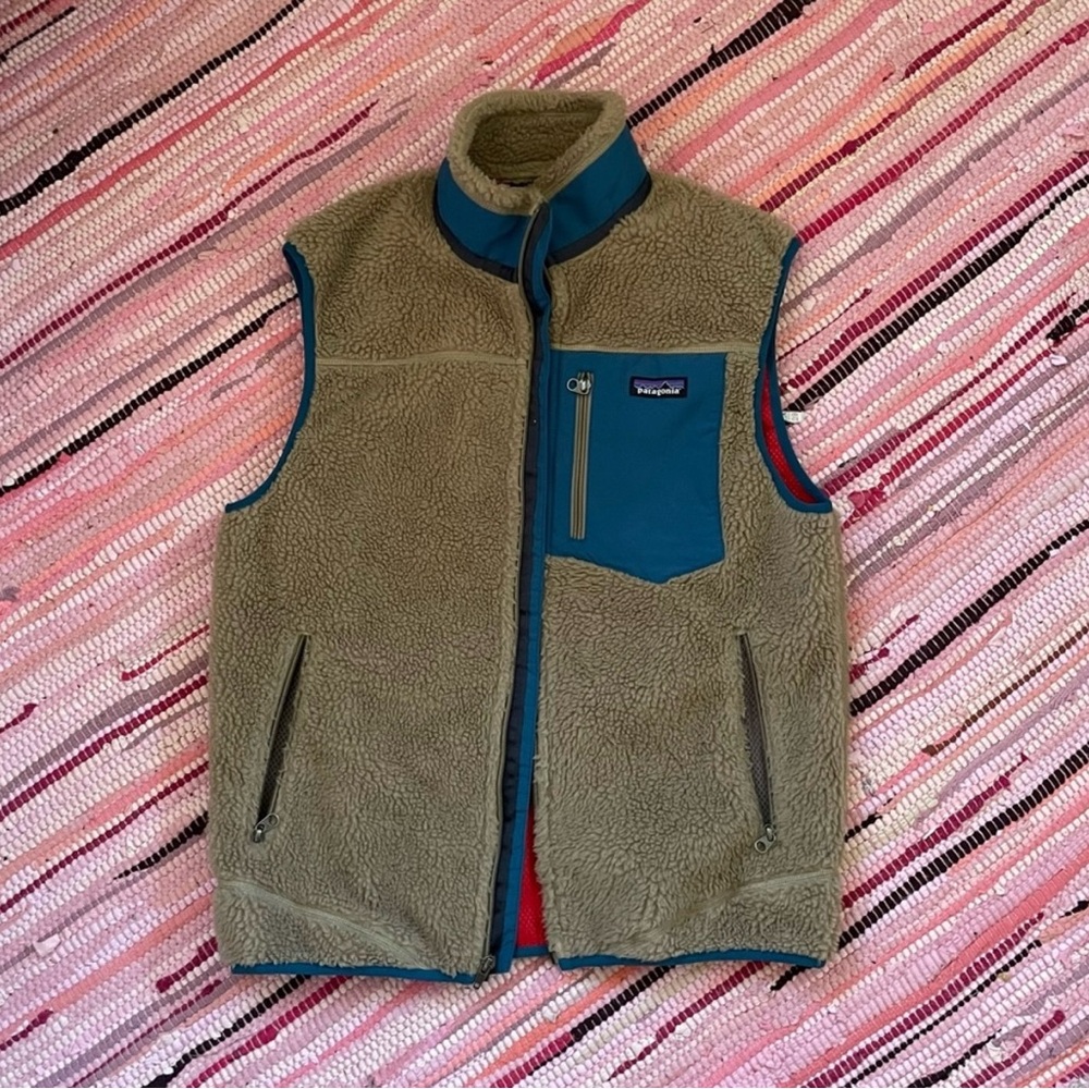 Patagonia Teal and Tan Fleece Vest